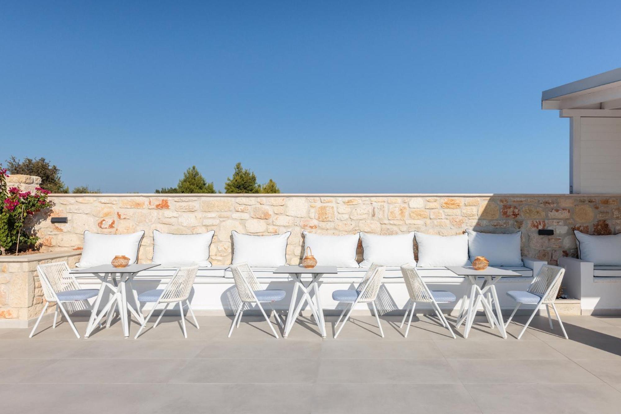 Anna Mare Luxury Apartments Афитос Экстерьер фото