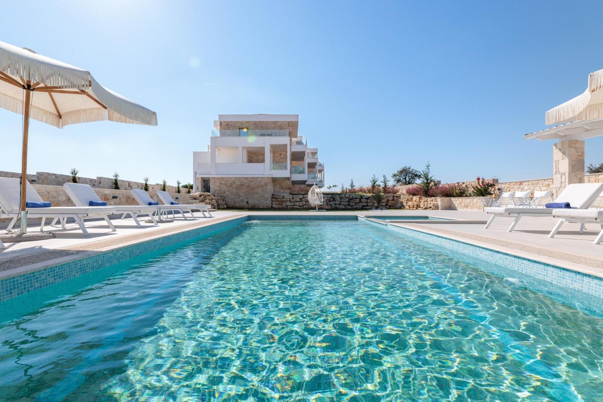 Anna Mare Luxury Apartments Афитос Экстерьер фото